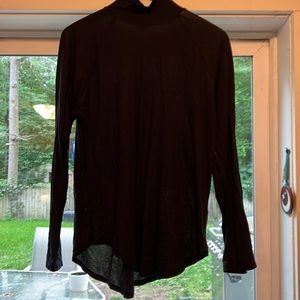 Lululemon Never worrn